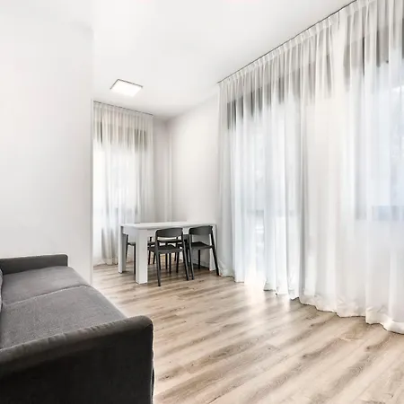 Avenue House - Host Solution Apartman *
