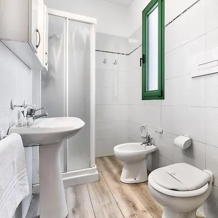 Avenue House - Host Solution *