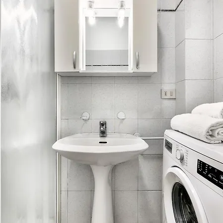 Avenue House - Host Solution