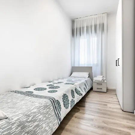 Avenue House - Host Solution Apartman